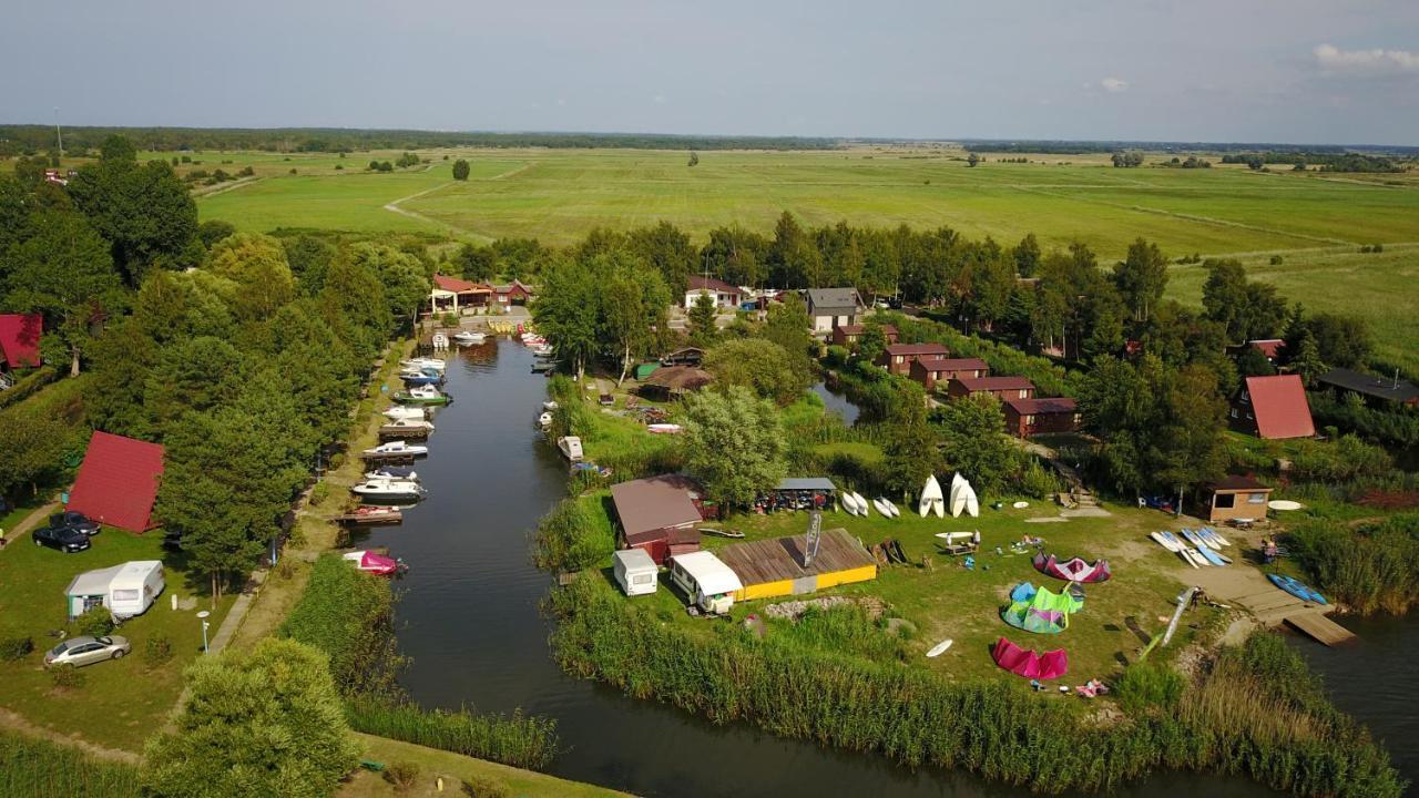 Stanica Wodna Hotell Dźwirzyno Exteriör bild