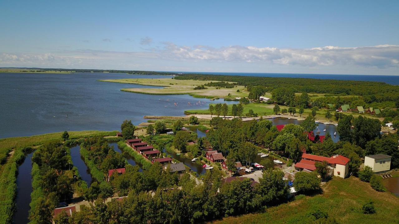 Stanica Wodna Hotell Dźwirzyno Exteriör bild
