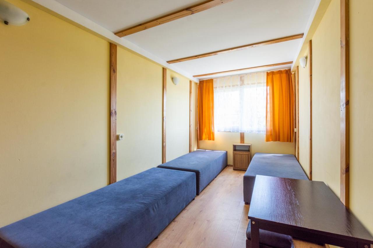Stanica Wodna Hotell Dźwirzyno Exteriör bild