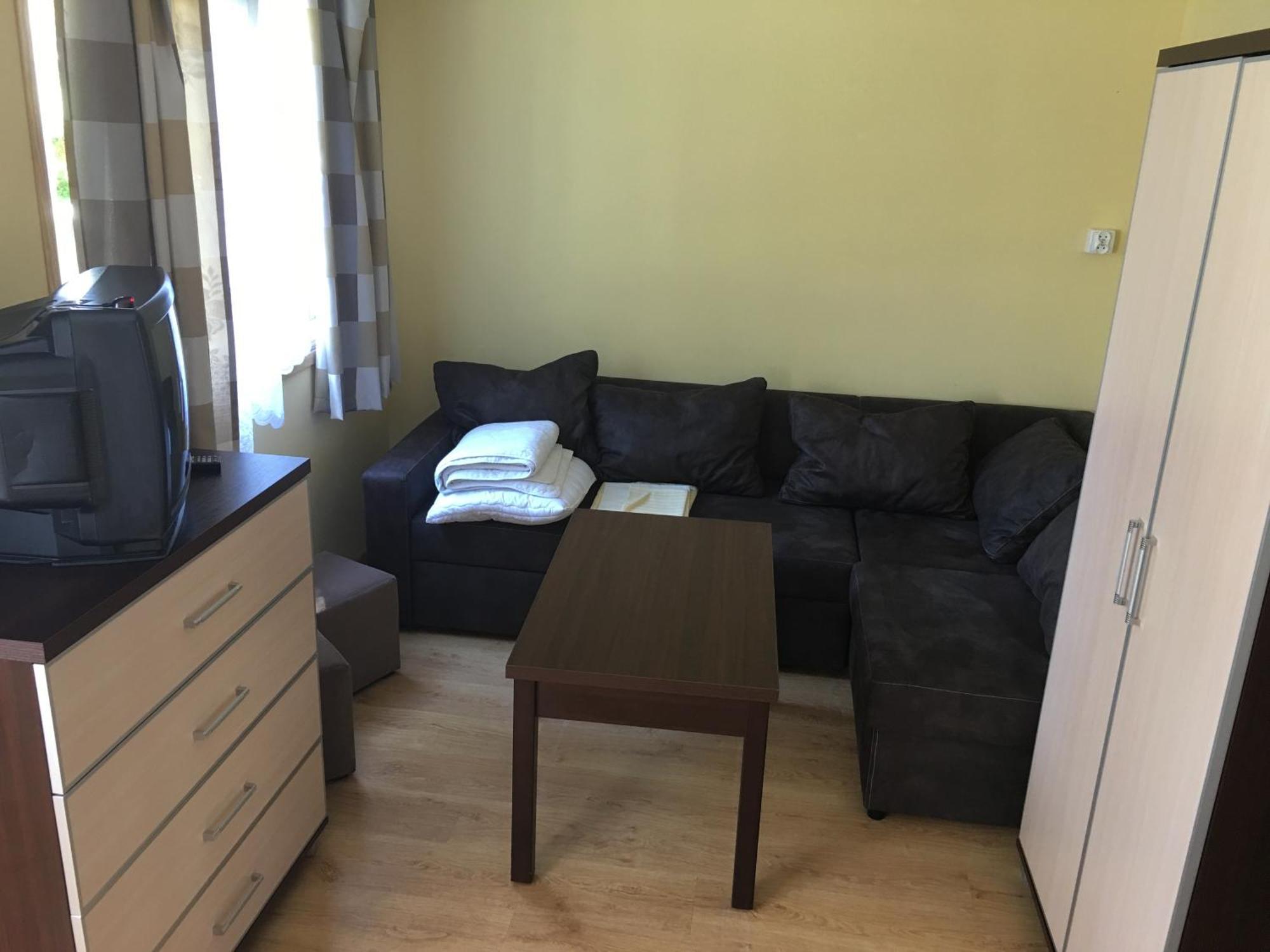 Stanica Wodna Hotell Dźwirzyno Exteriör bild