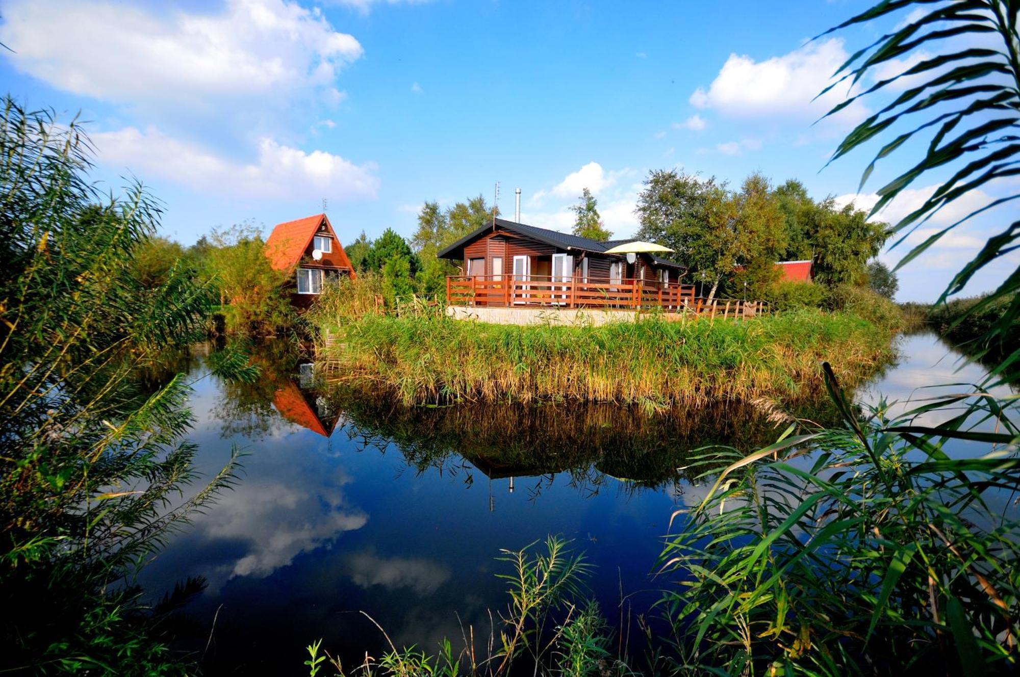 Stanica Wodna Hotell Dźwirzyno Exteriör bild