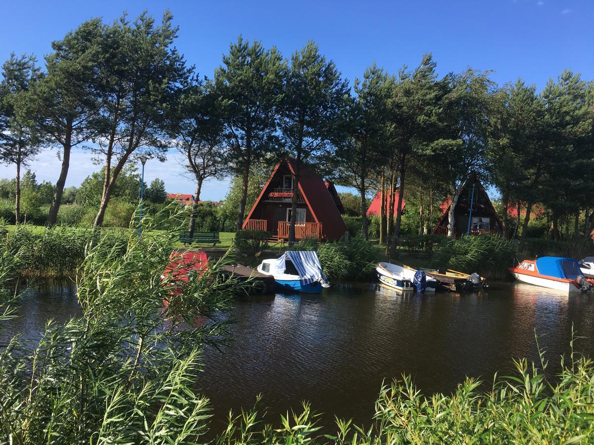 Stanica Wodna Hotell Dźwirzyno Exteriör bild